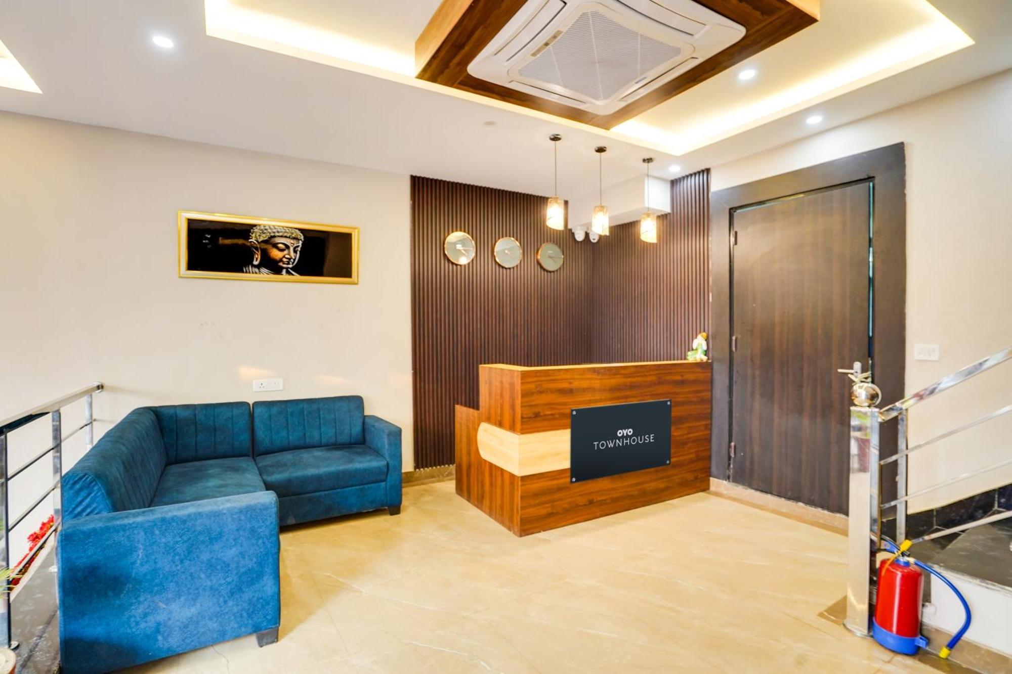 Hotel Super Townhouse The Royal Casa à Ghaziabad Extérieur photo