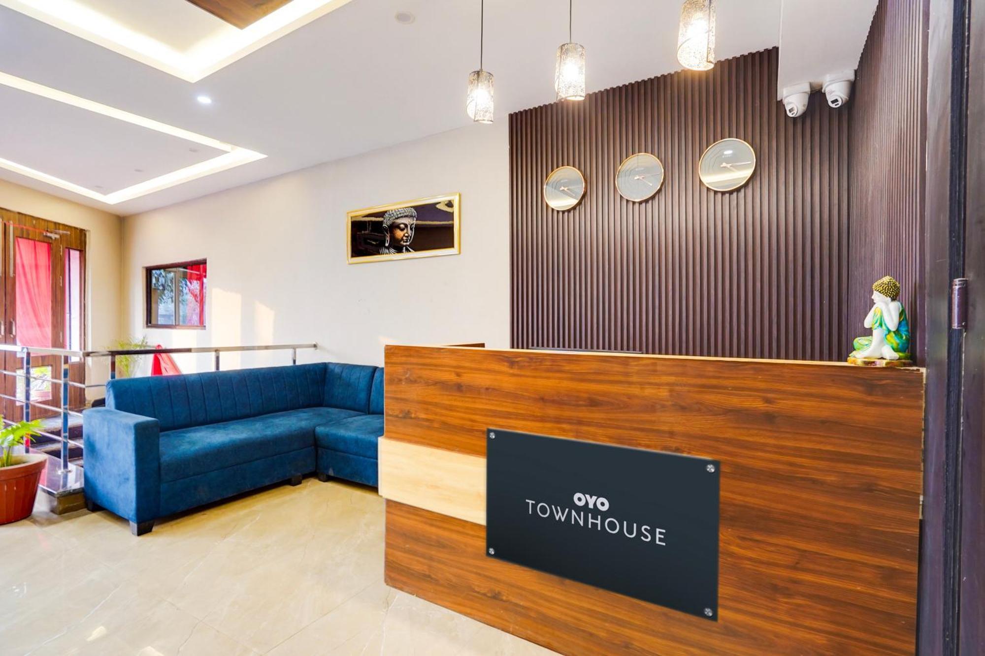 Hotel Super Townhouse The Royal Casa à Ghaziabad Extérieur photo