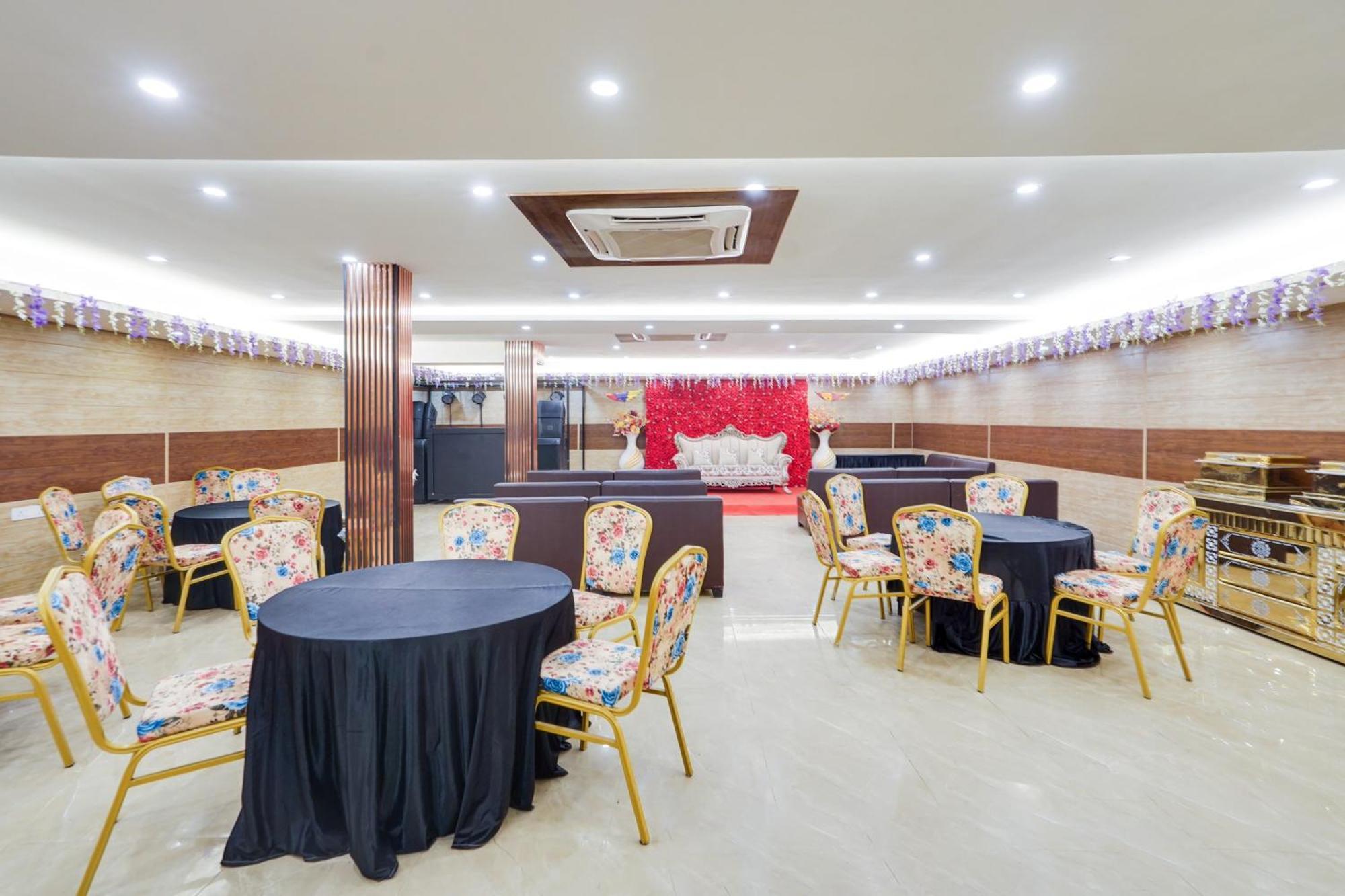 Hotel Super Townhouse The Royal Casa à Ghaziabad Extérieur photo